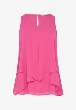 Blusa sin mangas de color rosa brillante con capas, escote en V y pequeño cierre con botón en la parte posterior del cuello.
