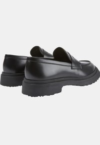 Camper WALDEN - Slipper - glänzend schwarz