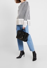 TOM TAILOR Stickad tröja - dark blue