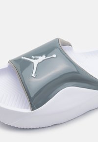 Thumbnail Image 6