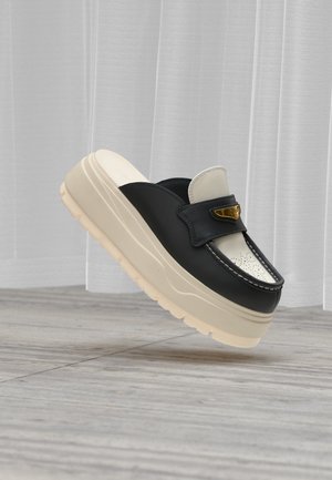 Jordan, AIR JORDAN MULE SE - Mules - off noir/metallic gold-coloured/chalk