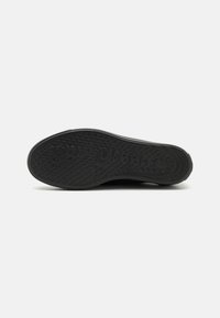 Paul Green Sneakers basse - black