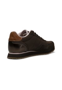 Woden Trainers - brown