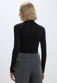 Calliope DOLCEVITA  - Strickpullover - nero