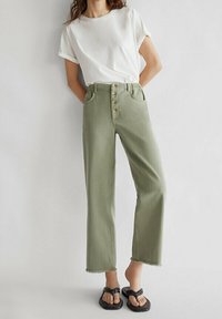 Massimo Dutti Broek - green