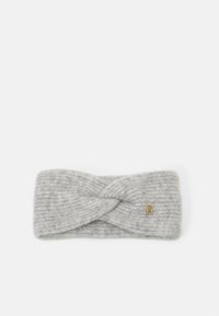 Fascia grigia lavorata a maglia con design attorcigliato. Realizzata in materiale morbido, presenta sottili strisce e un piccolo logo dorato come dettaglio.