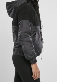 Urban Classics Vinterjacka - black