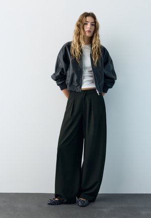 PULL&BEAR SAROUEL - Housut - black