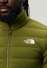 The North Face BELLEVIEW STRETCH DOWN JACKET - Casaco de penas - forest olive