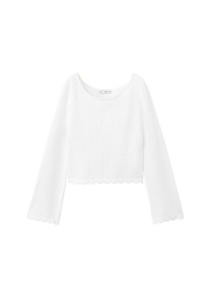 Pull en maille blanc à manches longues avec encolure dégagée, ourlet festonné et poignets évasés, présenté sur un fond blanc.