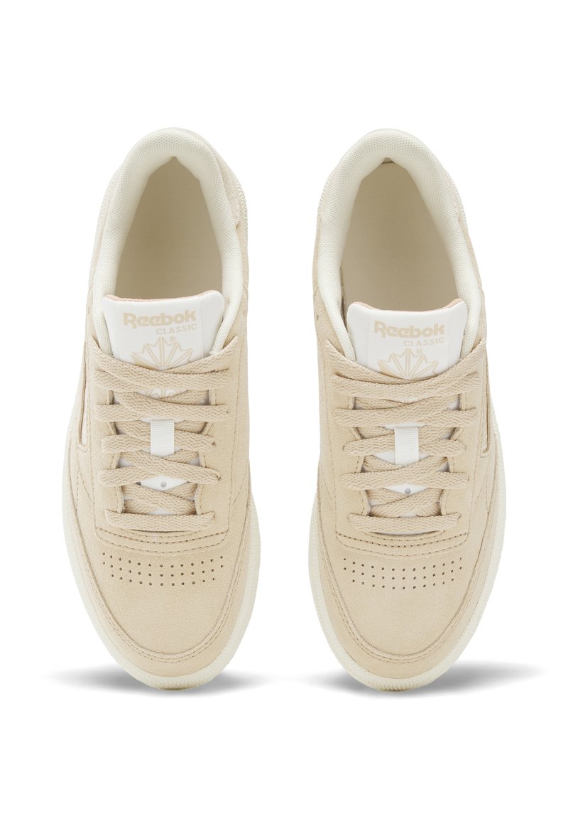 Sneakers Reebok Classic Anzug Basketball Shoes Reebok Pump Anni 90