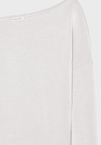 Stradivarius SOFT-TOUCH EXPOSED SHOULDER - Mikina - silver coloured