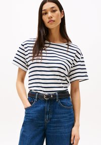 Tommy Hilfiger - MODERN - Print T-shirt - breton dark night navy stp Thumbnail Image 1