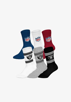 Sechs NFL-Themen Crew-Socken in Blau, Weiß, Rot mit NFL-Logo und Weiß, Grau, Schwarz mit Raiders-Logo und schwarzen Streifen.