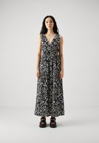 ONLY Tall - ONLNOVA LIFE LUX FIA DRESS - Maxi-jurk - black Miniatuurafbeelding 1