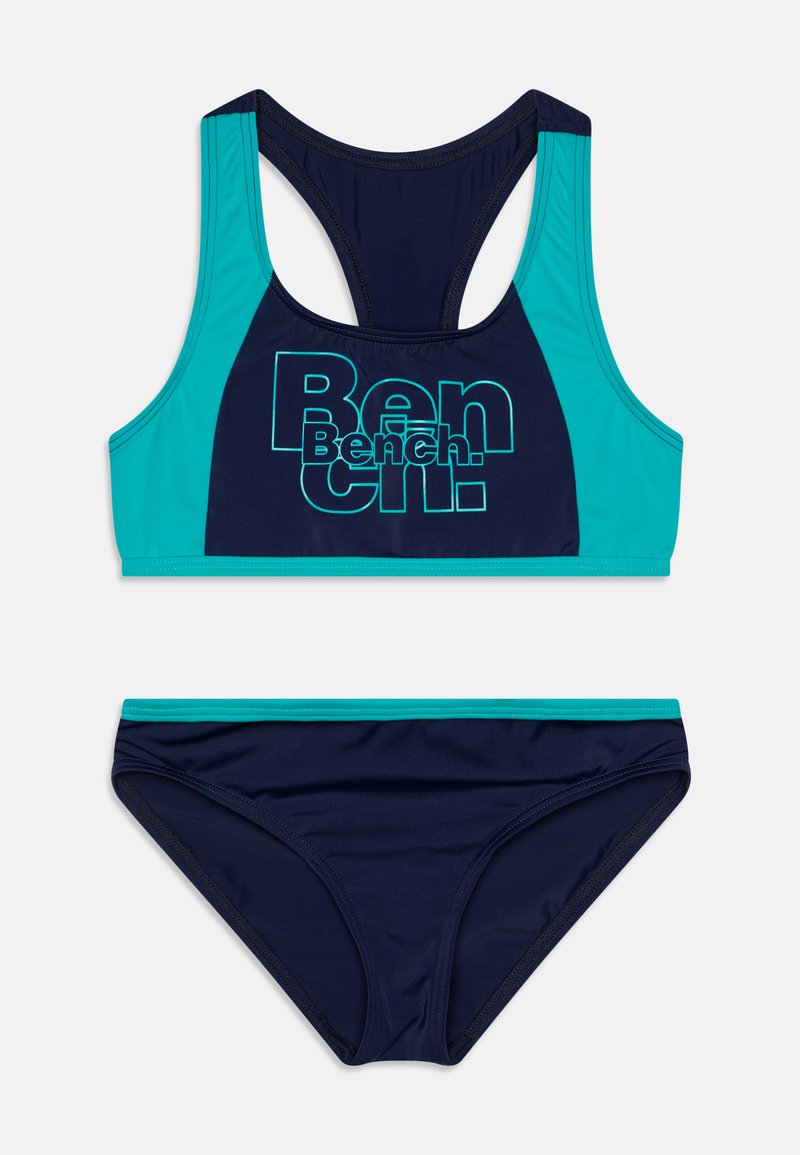 Marineblå bikini sæt med en farvet blokkeret crop top med turkise detaljer og et stort "Bench." logo, i kombination med en enkel bikini bund.