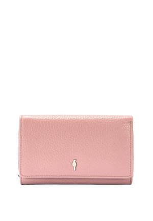 Różowy skórzany portfel o teksturowanym wykończeniu. Posiada logo z akcentem w kolorze srebrnym oraz kompaktowy, prostokątny kształt. Zapięcie na przednim klapie.