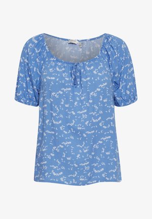 Blå blomsterbluse med korte puffærmer, rund halsudskæring, snøredetalje, letvægtsstof med et spredt hvidt blomstermønster.