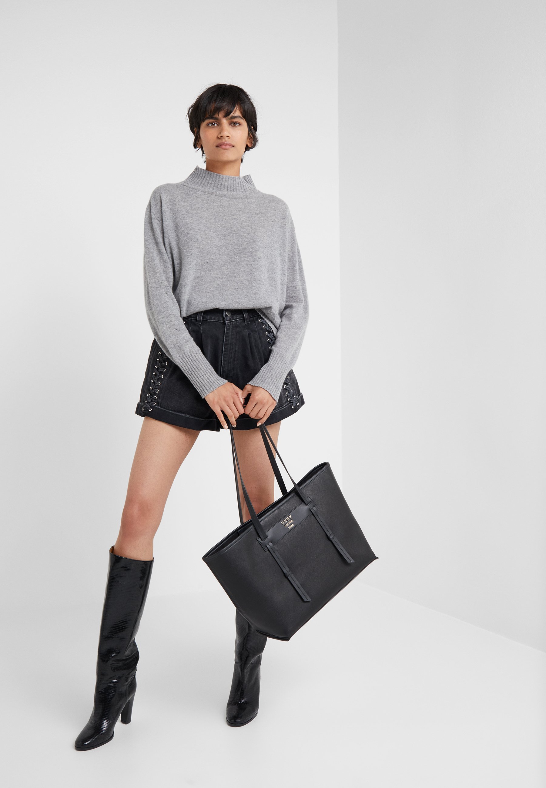 DKNY WARREN LARGE TOTE Håndveske black Zalando.no DKNY WARREN LARGE TOTE Håndveske fatigue Zalando.no
