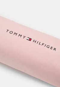 Tommy Hilfiger ESSENTIAL PENCIL CASE UNISEX - Trousse - soft rose