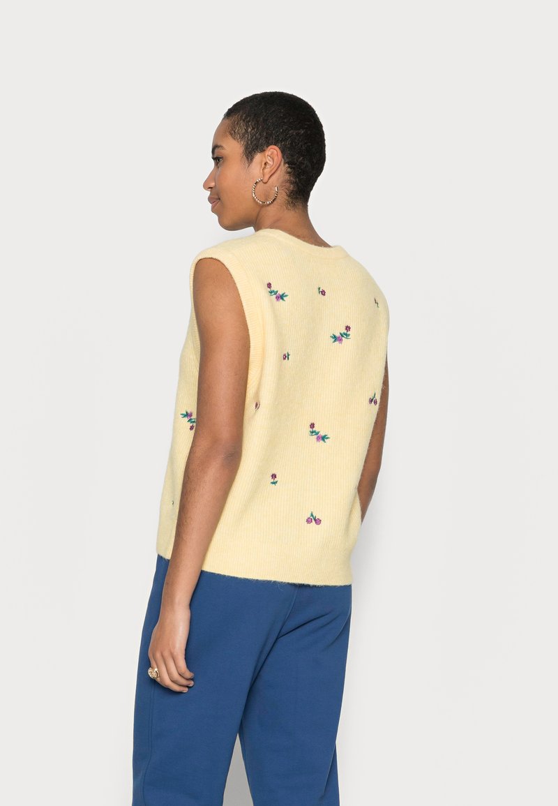 Damen Strickjacken | Samsøe Samsøe NORA VEST Strickpullover double cream/hellgelb - WU96822 Damen Strickjacken | Samsøe Samsøe NORA VEST Strickpullover double cream/hellgelb - WU96822