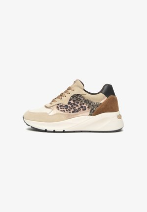 Beige Wildledersneaker mit Leopardenmuster-Element, braunen Wildleder-Akzenten, goldenen Glitzerdetails und Gummisohle. Schnürverschluss mit goldenen Schnürsenkeln.