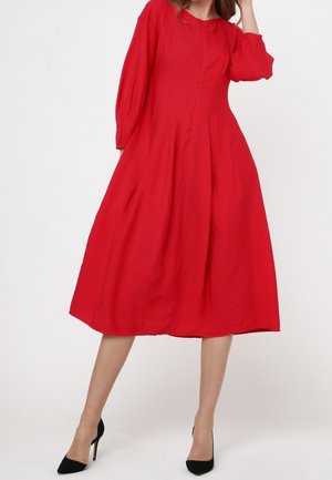 Madam-T Robe de jour - red