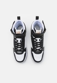 Puma RBD GAME UNISEX biały