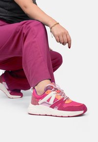 Posh by Poelman - CAROCEL - Trainers - pink with combination Thumbnail Image 1