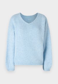 Pull tricoté bleu clair à manches longues, avec poignets et ourlet côtelés, et un col en V arrondi sur fond blanc.