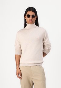 Tommy Hilfiger PIMA ROLL NECK - Pullover - timeless camel
