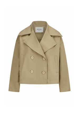 Beige Kurzjacke mit doppelter Reihe, breiten Revers, vier Knöpfen, seitlichen Taschen und langen Ärmeln, beschriftet "NICOWA Made in Italy."