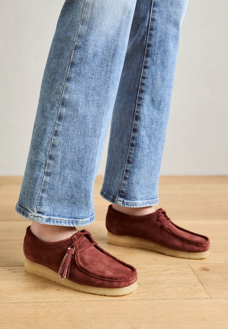 Clarks Originals WALLABEE - Casual lace-ups - deep red/dark  display picture 1