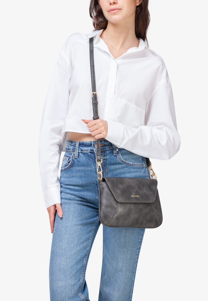 Miriade PEORIA - Bolso de mano - nero