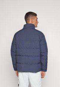 Patagonia DOWNDRIFT JACKET - Páperová bunda - smolder blue/burnished red