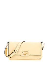 Borsa a tracolla gialla in pelle con una texture liscia, con chiusura a clip e logo, e tracolla regolabile. Forma rettangolare con dettagli neri.