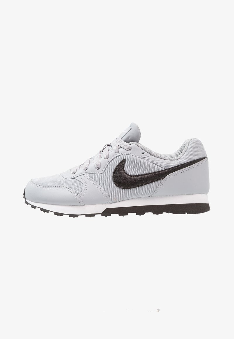 Nike Sportswear Md Runner 2 Trainers Wolf Grey Black White Grey Zalando Co Uk