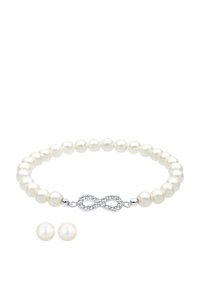 Perlenarmband mit silbernem Unendlichkeitsschloss, ausgestattet mit einheitlichen, glänzend weißen Perlen. Inklusive passender Perlen-Ohrstecker.