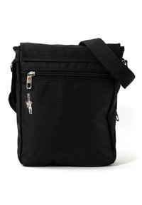 Zwarte schoudertas van textuur nylon, met een voorzak met rits, verstelbare schouderband en een zilveren charme detail.