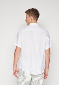 Armani Exchange CAMICIA - Hemd - white