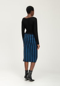 INFLUENCER Jupe crayon - capri