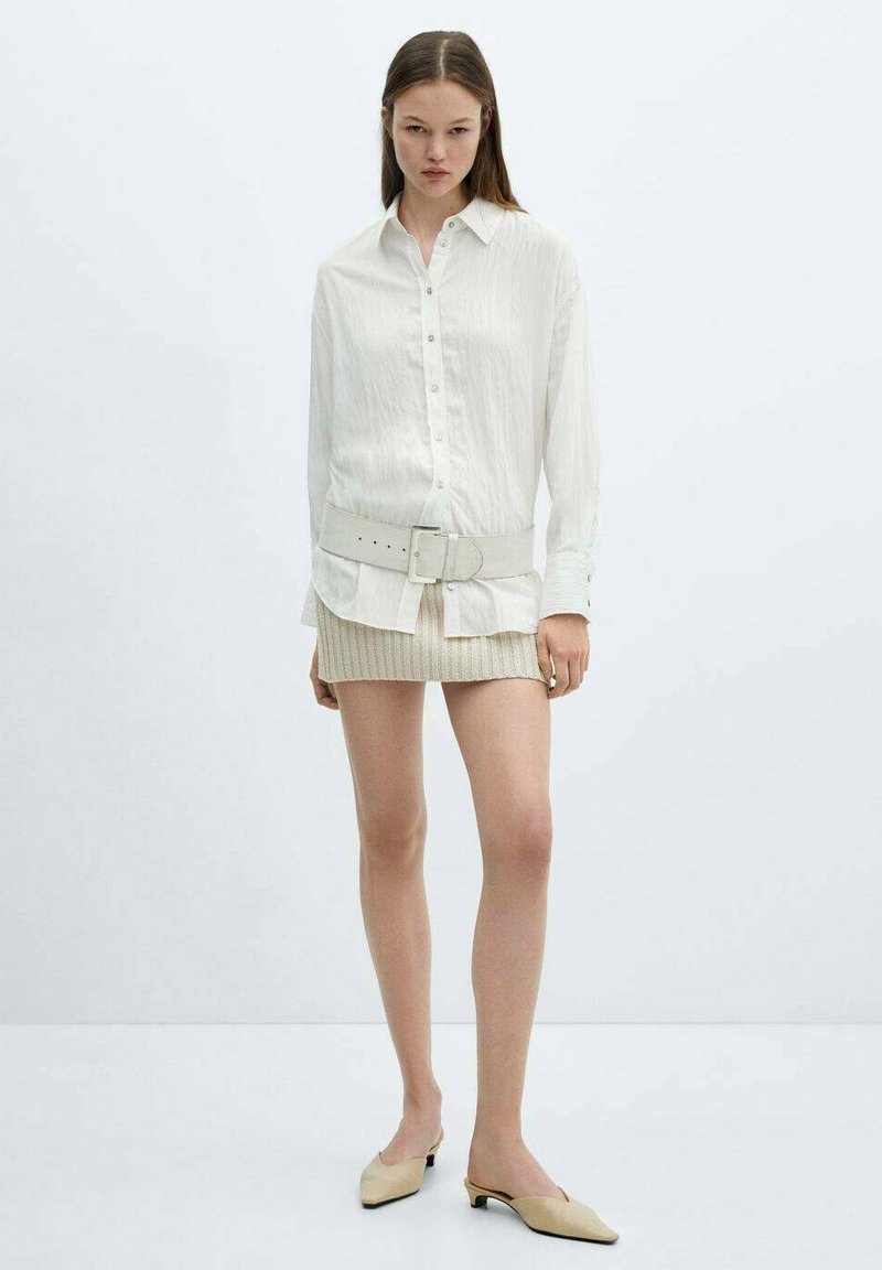 Mango Overhemdblouse crème Mango Overhemdblouse crème