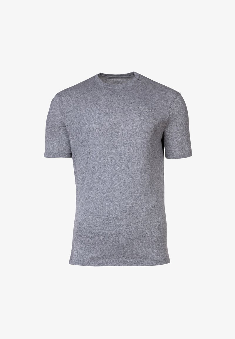 Γκρι κοντομάνικο μπλουζάκι φτιαγμένο από μαλακό ύφασμα, με στρογγυλή λαιμόκοψη και ελάχιστη επωνυμία στην ανώτερη αριστερή περιοχή του στήθους.