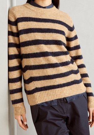 Sweter