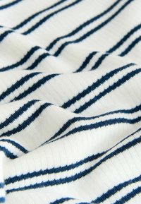 Non sélectionné, navy cream stripe