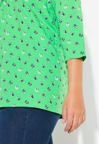 Ulla Popken MINIMAL PRINT 3/4 SLEEVE - Langarmshirt - mint green