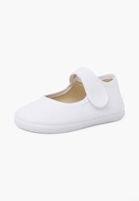 Chaussure Mary Jane blanche pour enfant avec une bride à fermeture velcro et une semelle en caoutchouc, présentée sur un fond blanc uni.