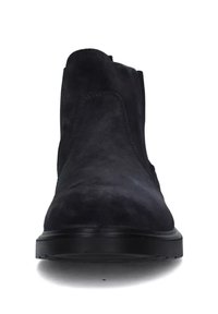 Stivaletti neri in suede con pannelli elasticizzati ai lati e una suola in gomma bassa, caratterizzati da una texture liscia e un minimo di dettagli.