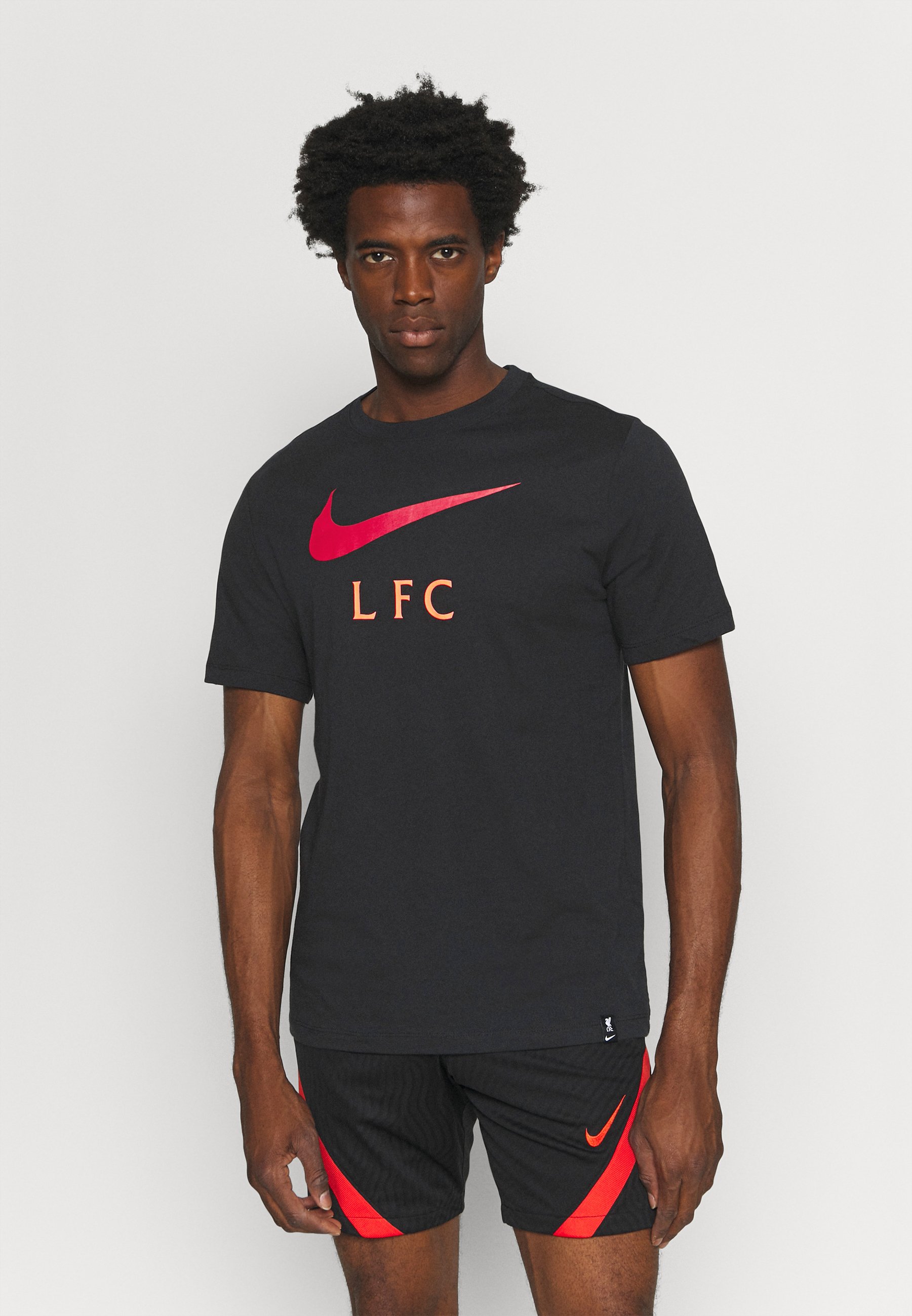 Uomo LIVERPOOL FC CLUB TEE - Squadra Uomo LIVERPOOL FC CLUB TEE - Squadra