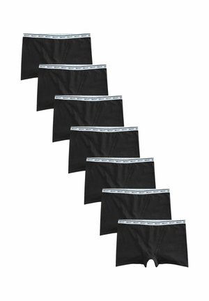 Sieben schwarze Herrenboxershorts mit weißen elastischen Bund mit "NEXT"-Branding, diagonal auf weißem Hintergrund angeordnet.